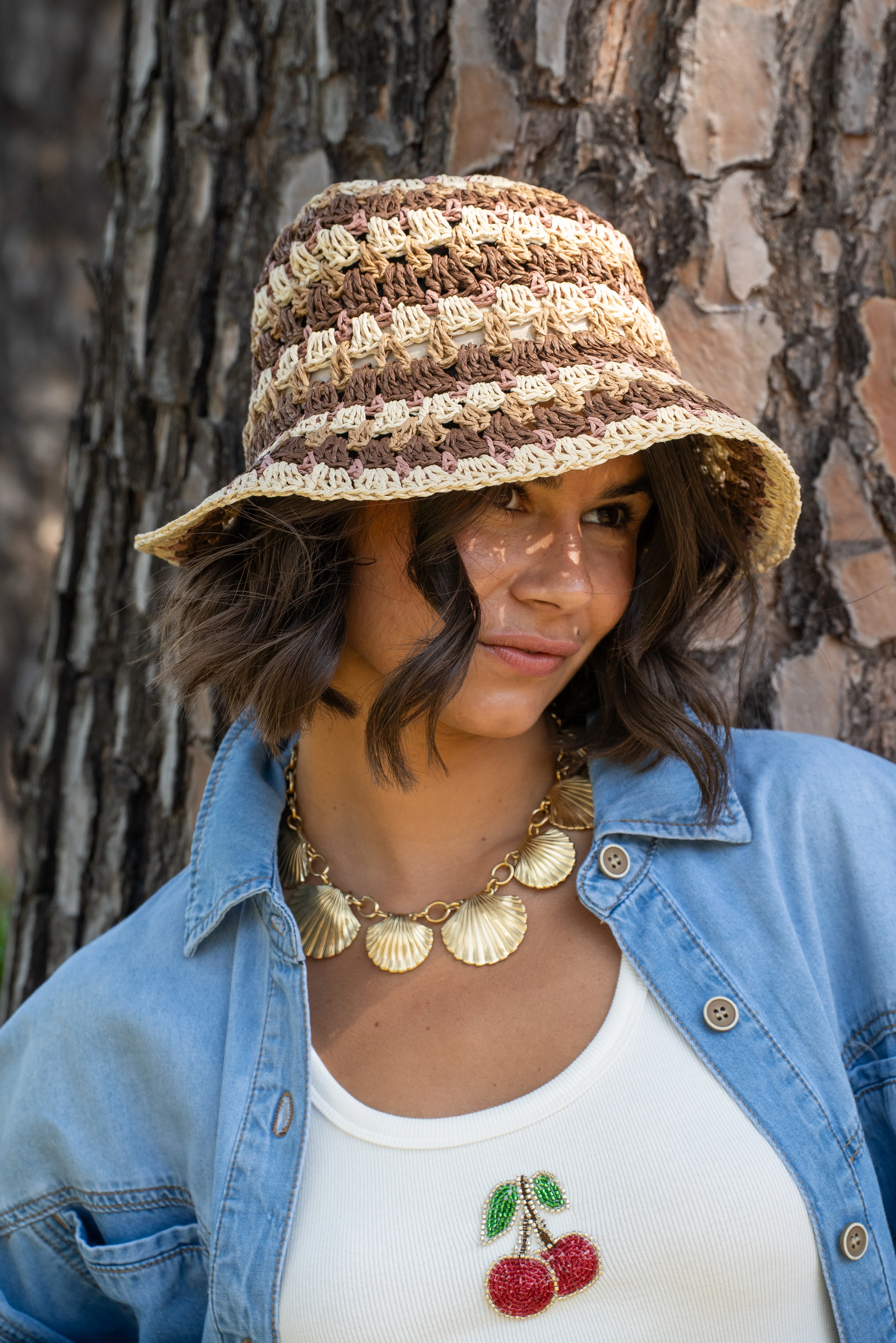 Chapeau rayé en raphia - Image 5