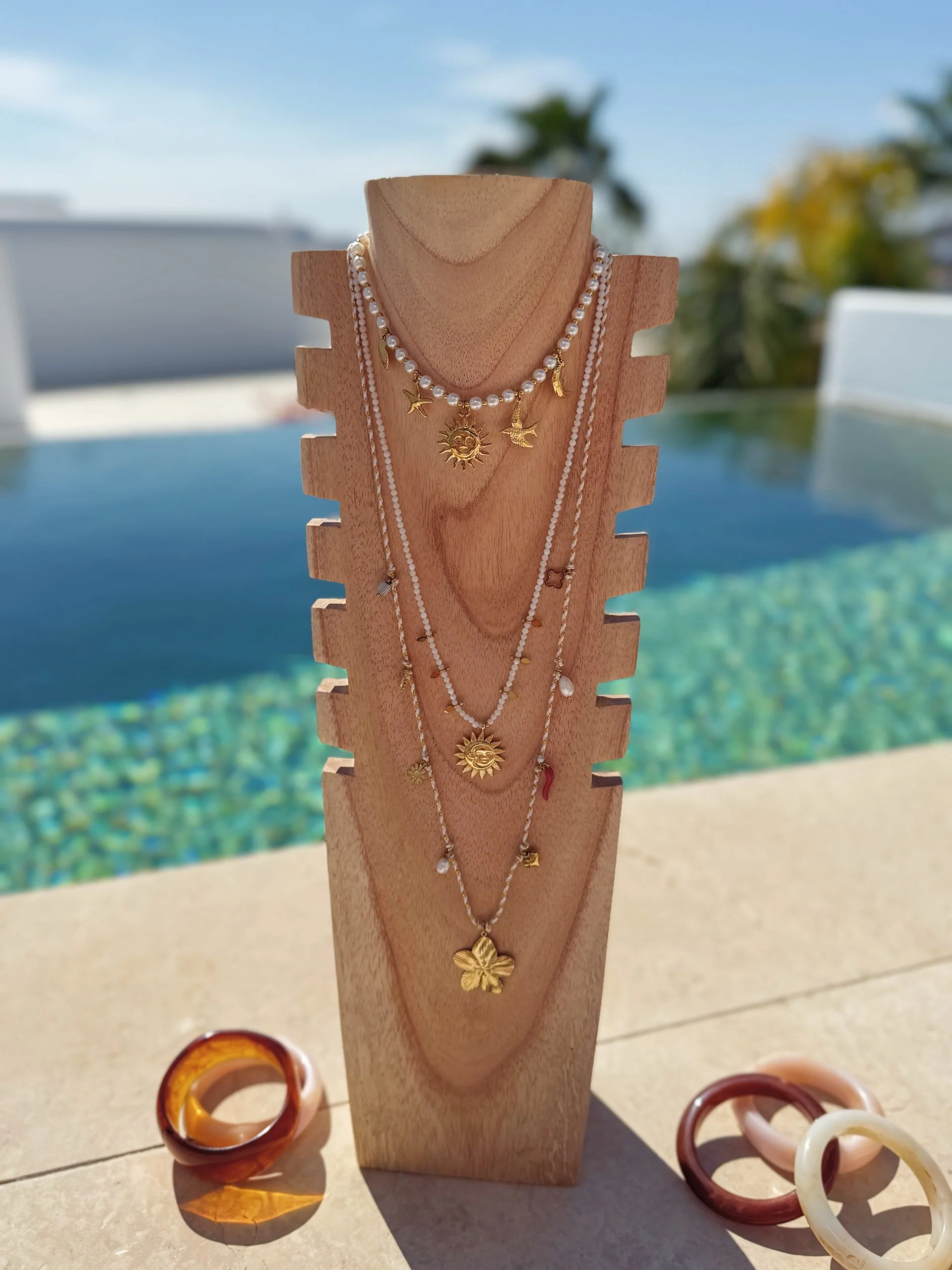 Collier sur cordon blanc FLEUR - Image 3