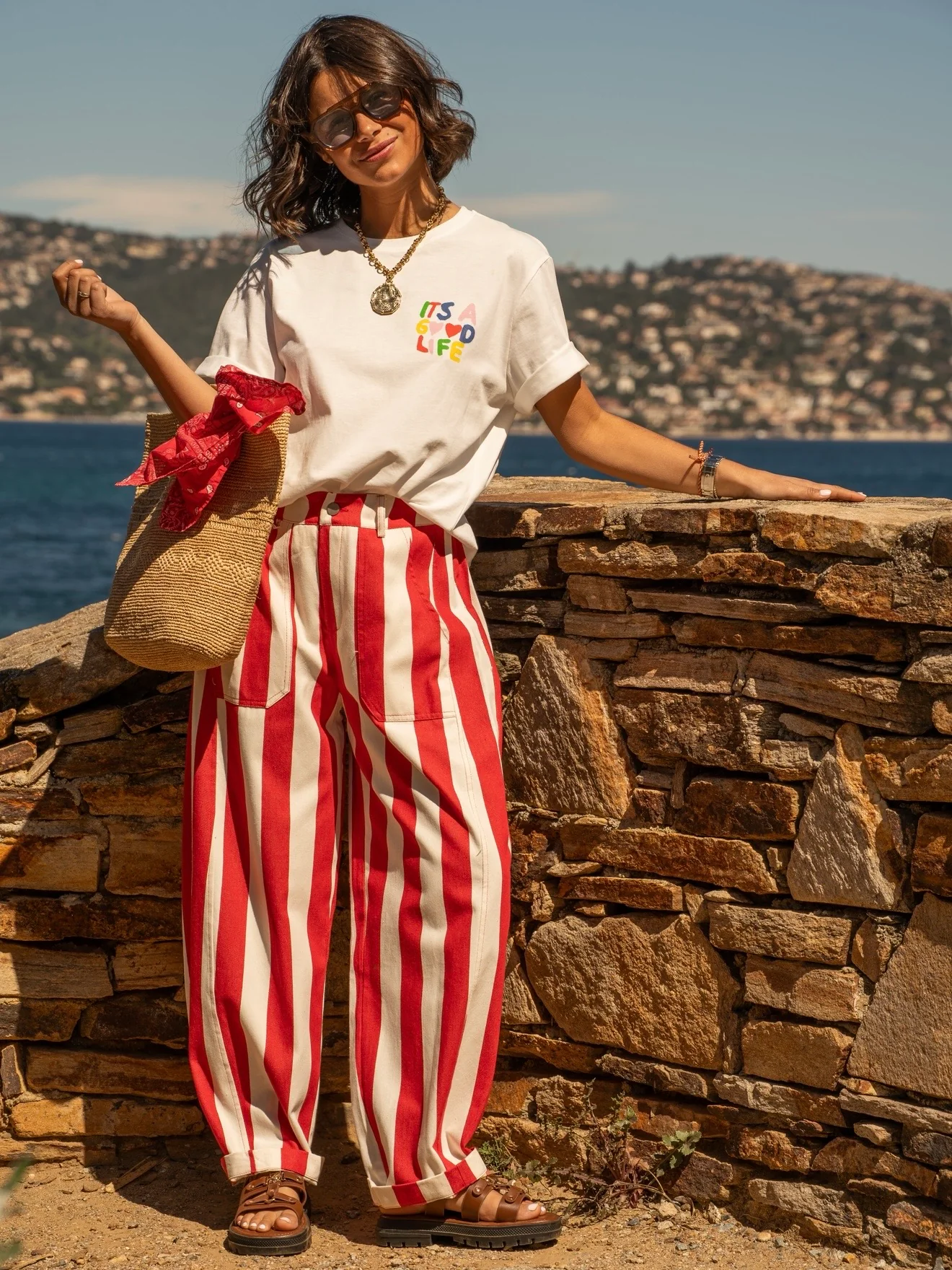 Pantalon rayé rouge coupe ballon