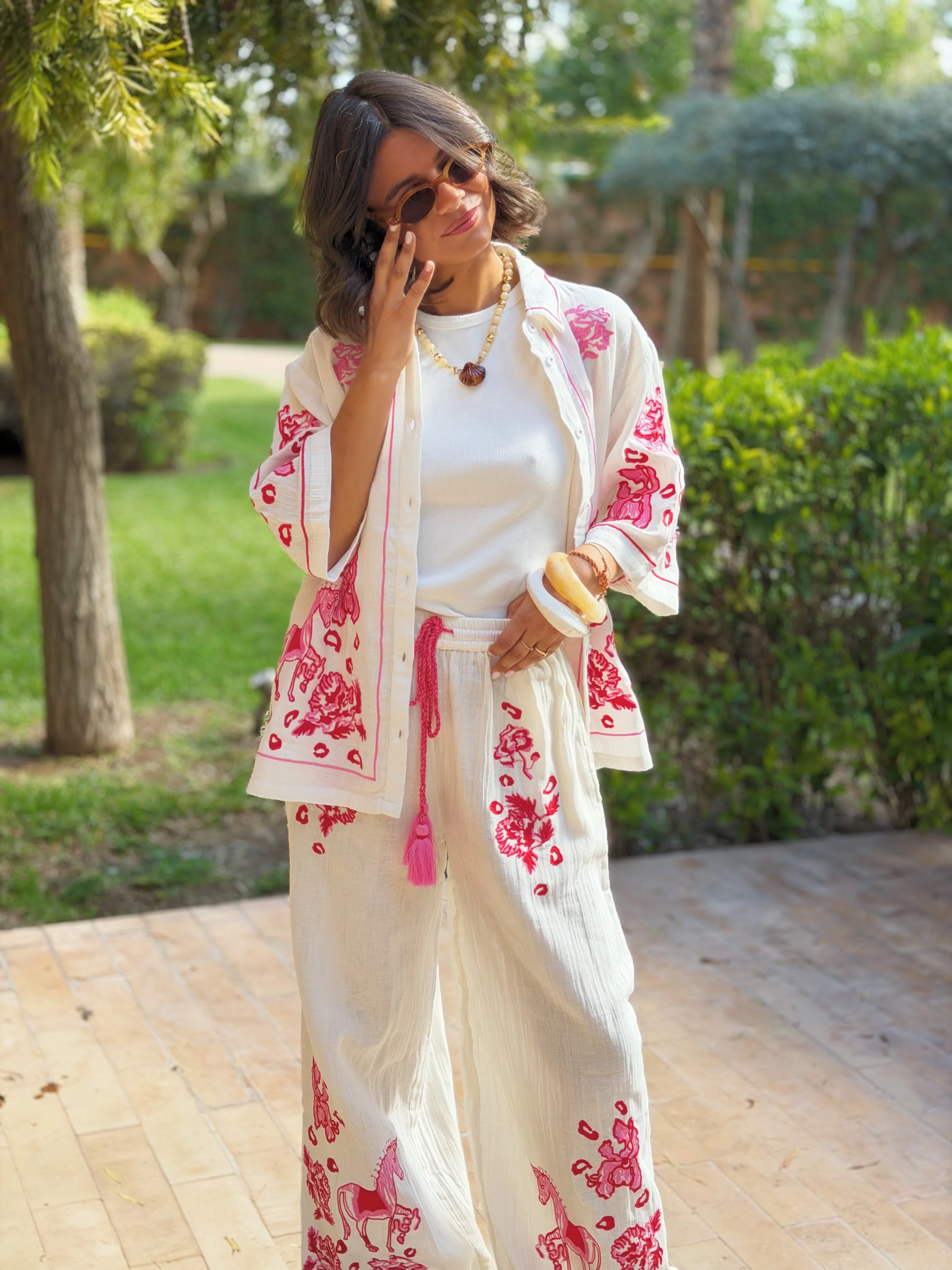Pantalon broderies rose - Image 5