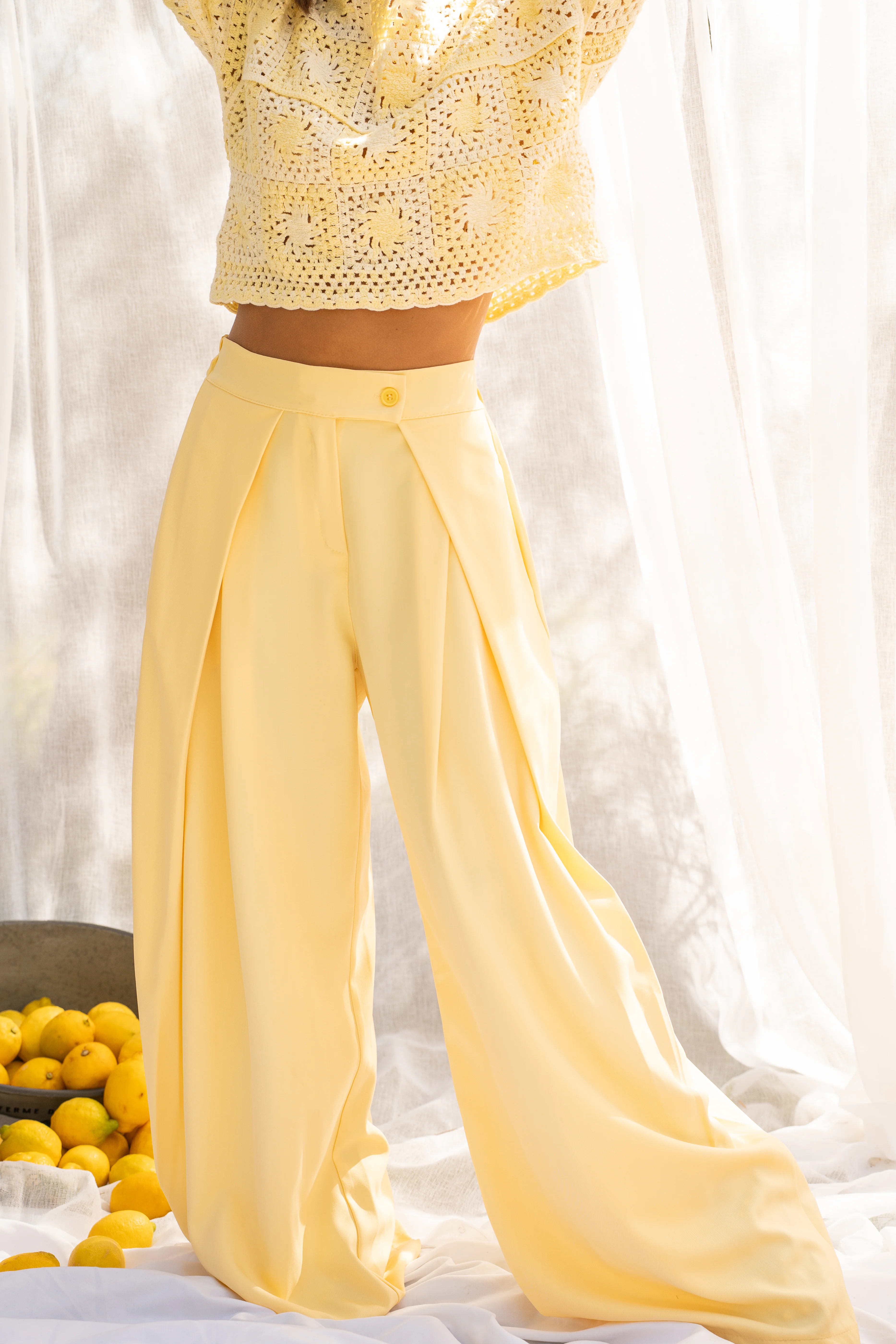 Pantalon fluide large jaune