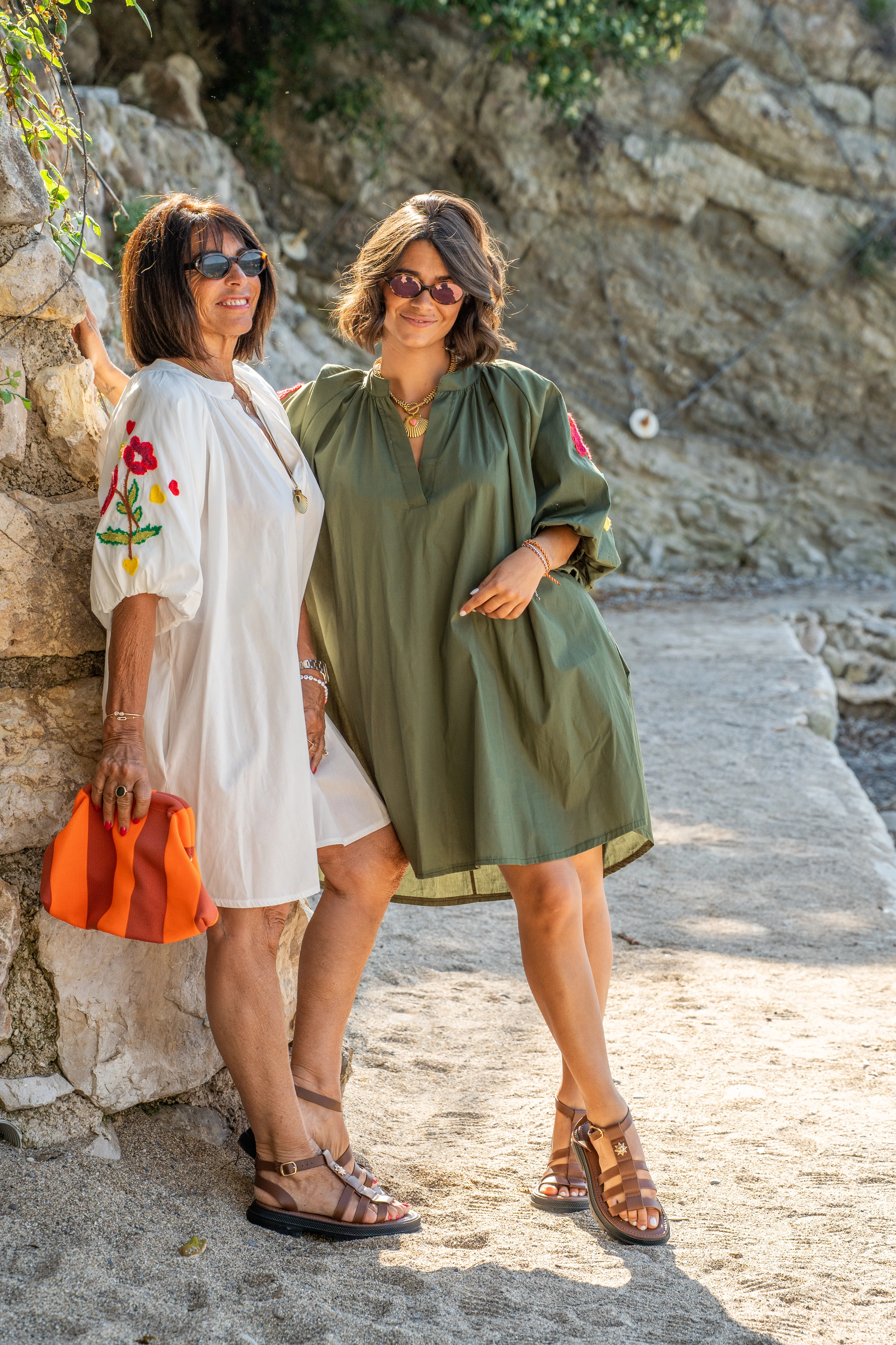 Robe courte blanc & ses broderies - Image 6