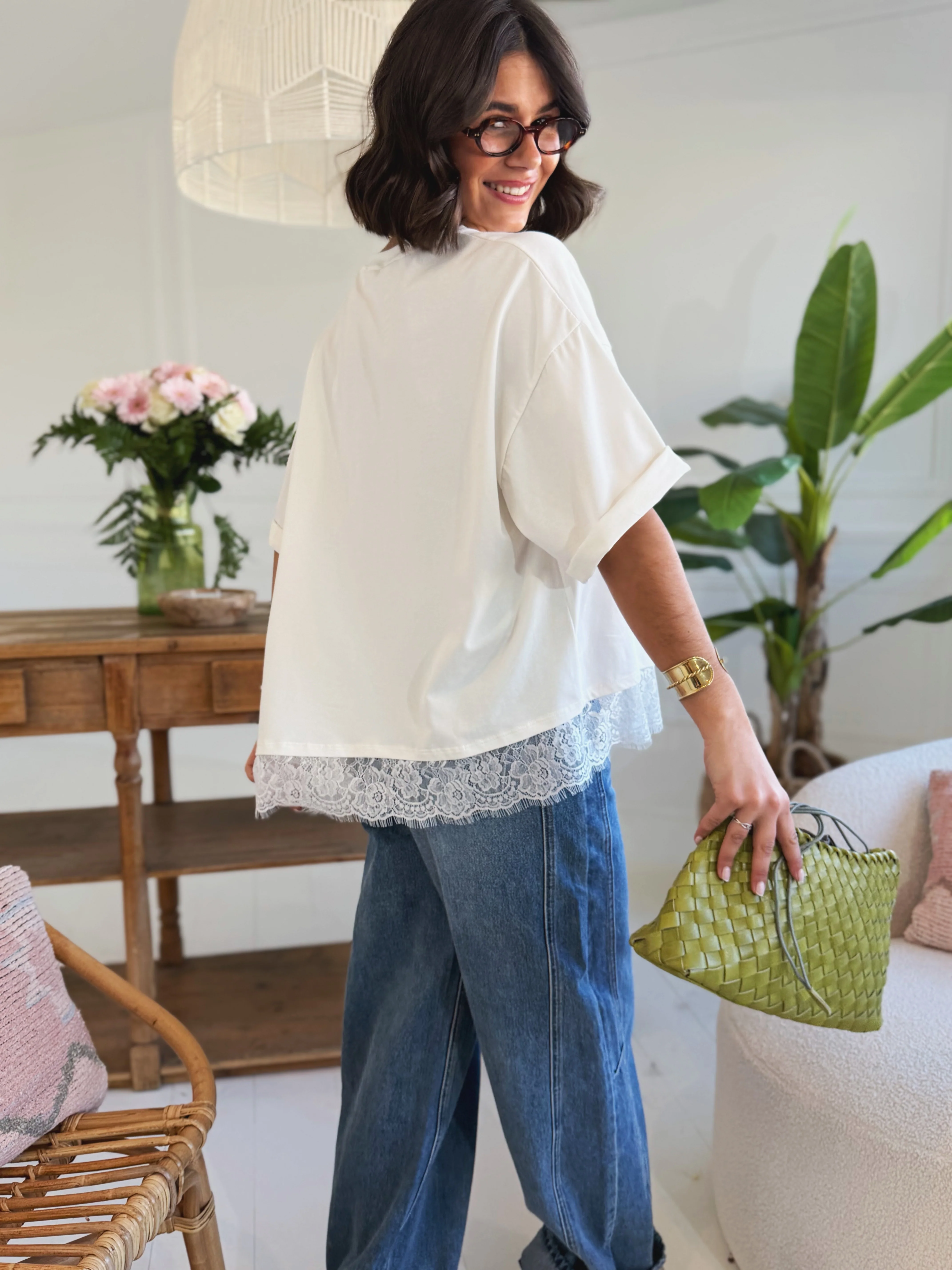 Tee-shirt oversize avec sa DENTELLE blanc - Image 3