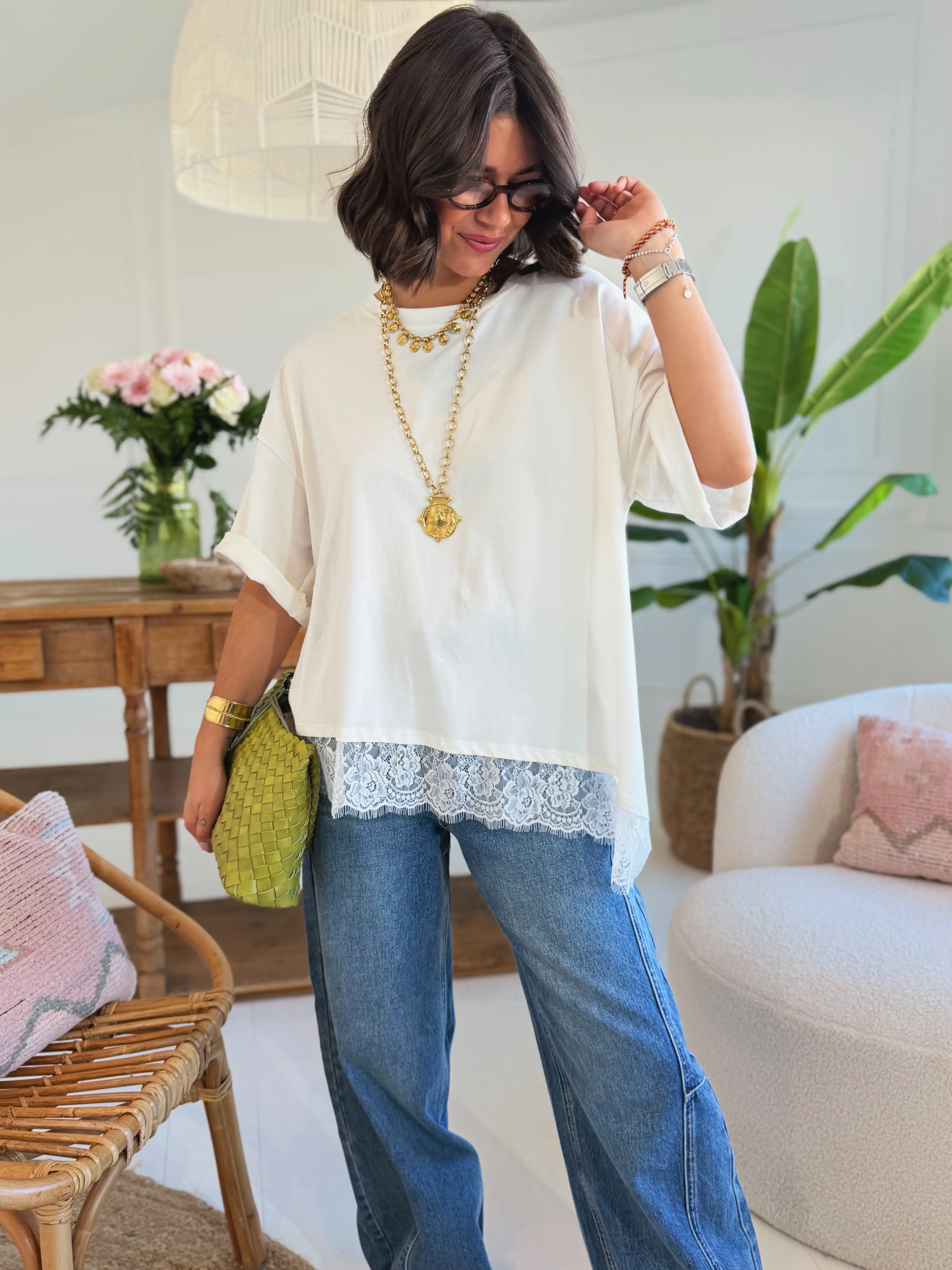 Tee-shirt oversize avec sa DENTELLE blanc - Image 4