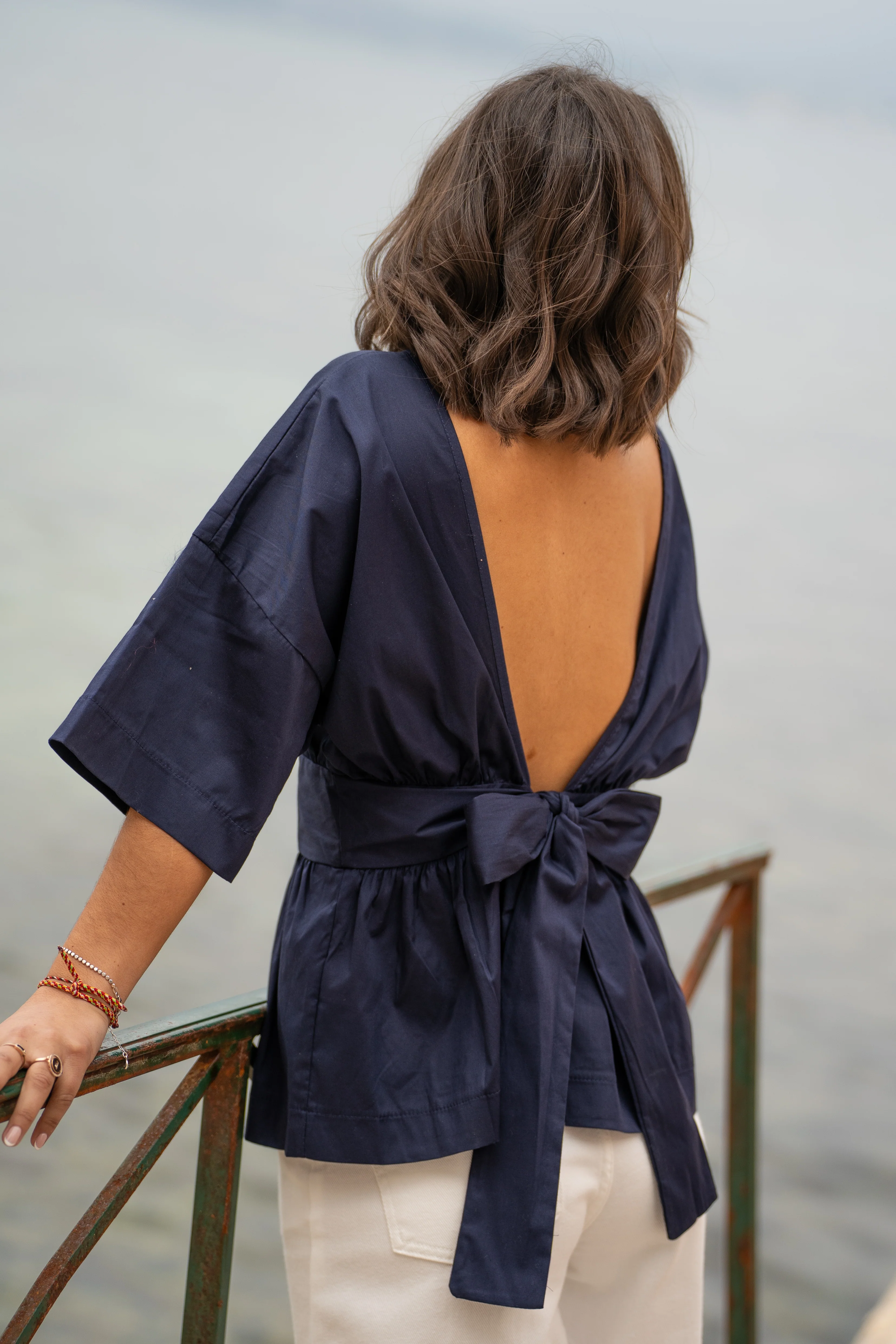 Top NOEUD bleu marine - Image 5