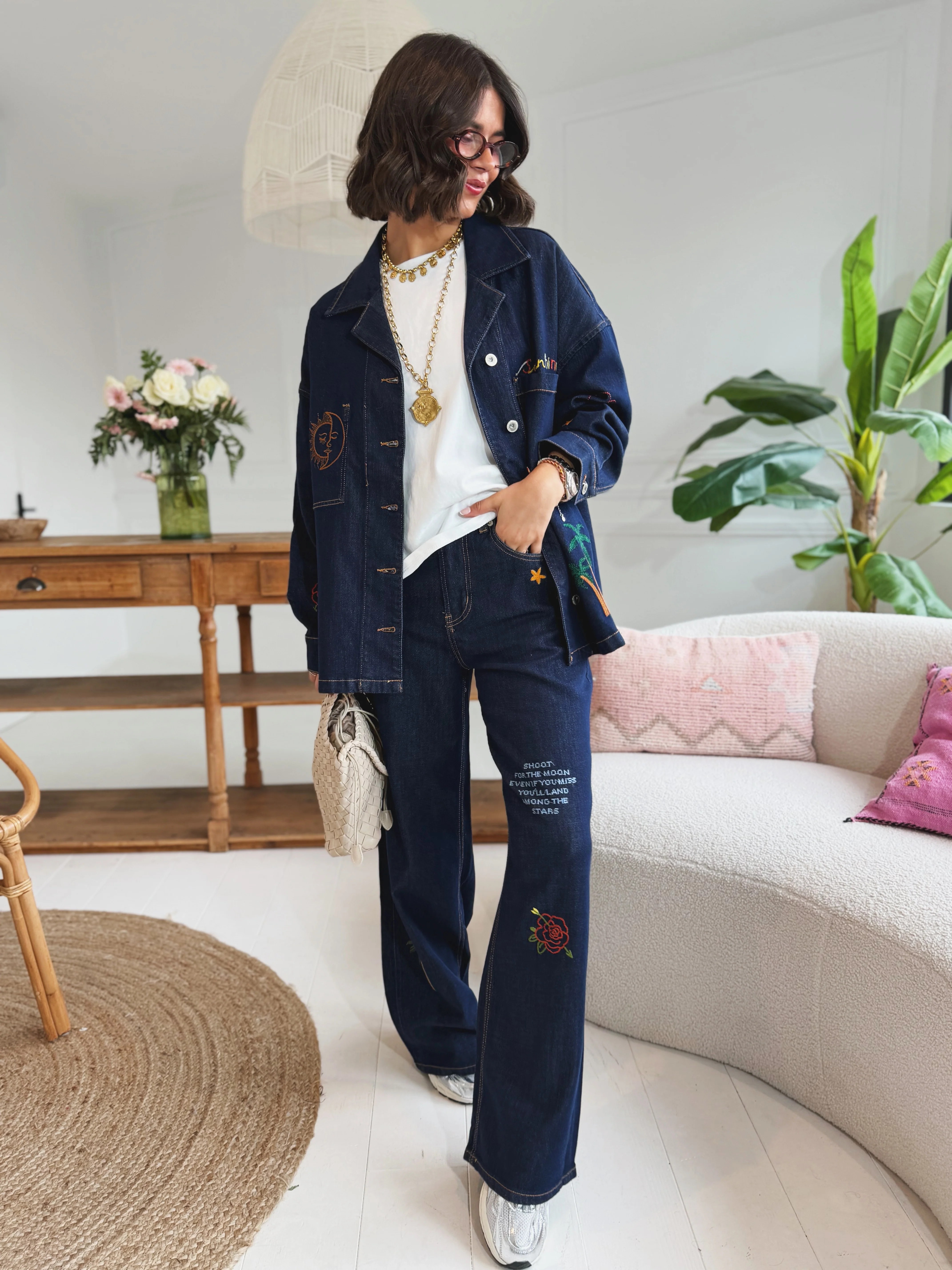 Jean en DENIM brut avec ses broderies - Image 3